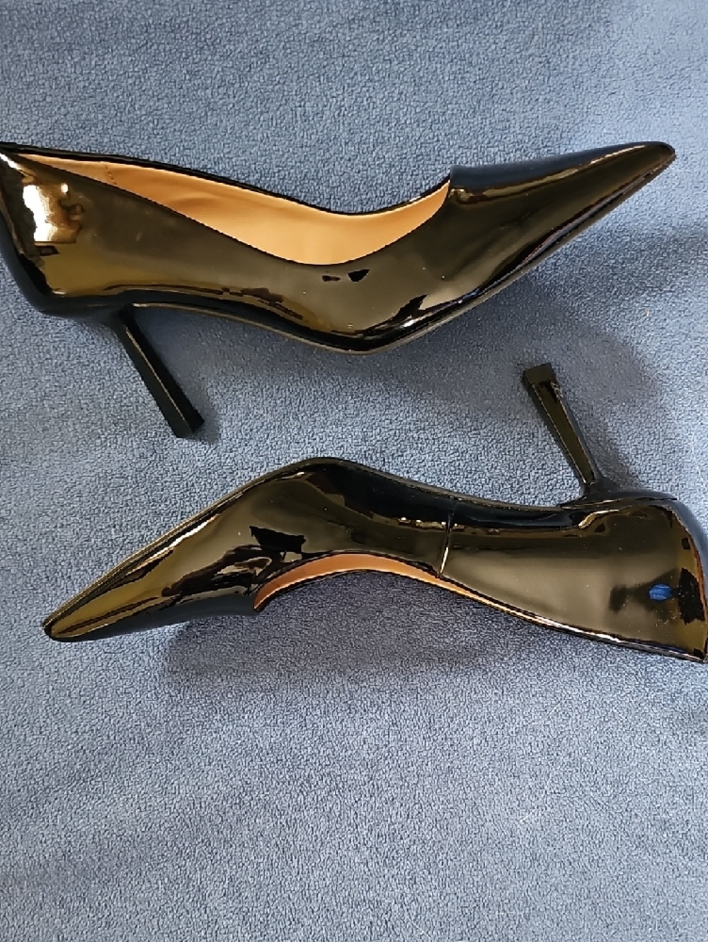Madden Girl Black Patent Pointed Pumps with Tan Insole 5.5 - Picture 2 of 6